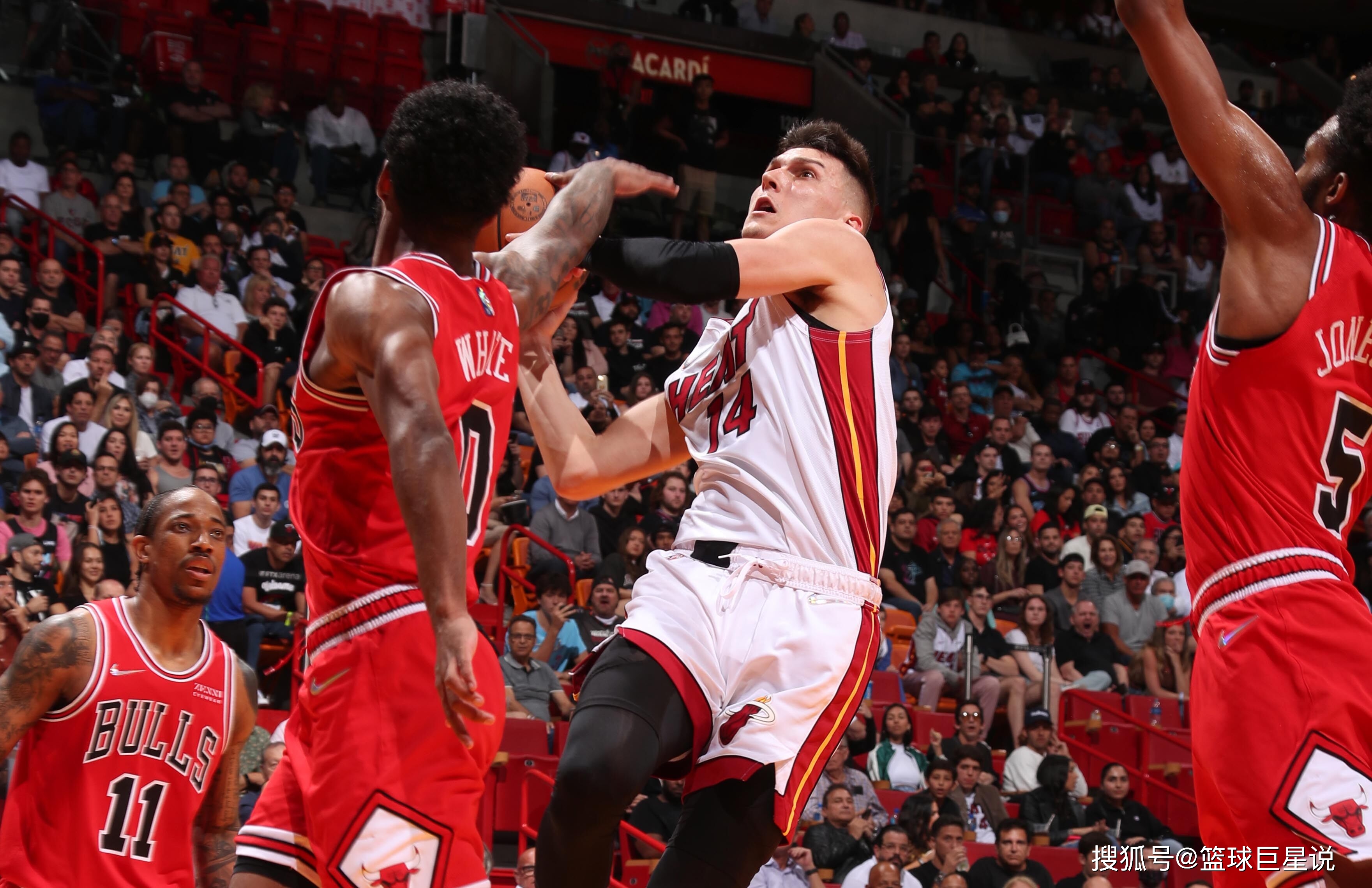 红牛二队碾压索伯车队，拉塞尔关键制胜