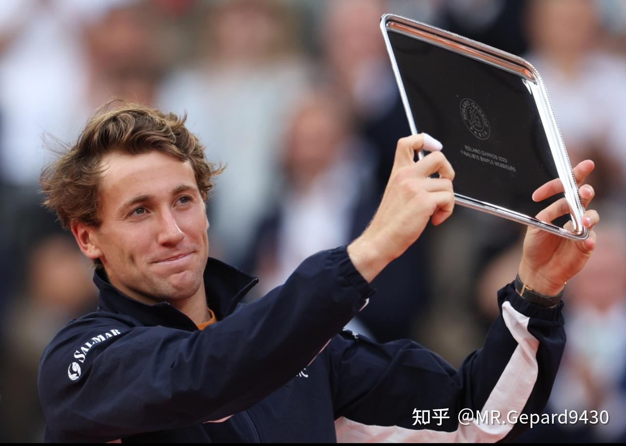 拉沃尔杯横扫蒙特卡洛大师赛，德约科维奇点燃赛场