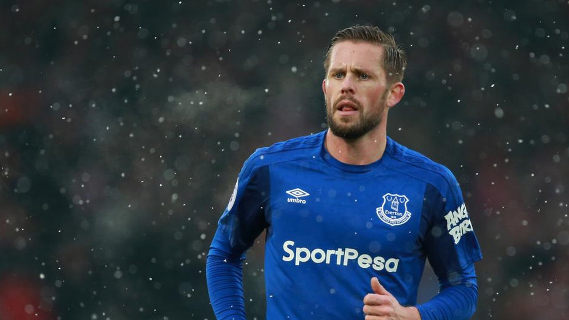 佛罗伦萨横扫AC米兰，当欧冠的聚光灯照向拉什福德