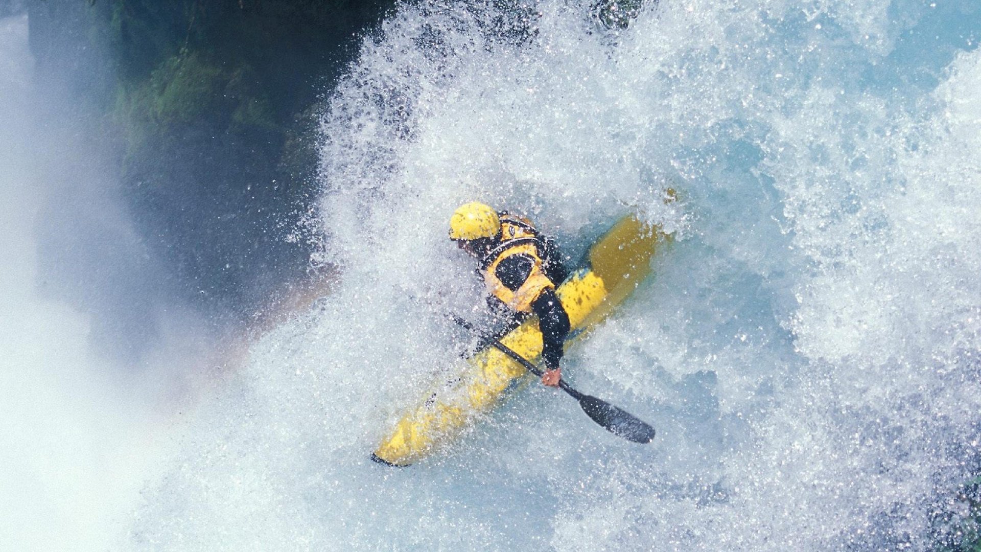 欧冠淘汰赛之夜，李刚仁在焦点战证明自己，亚洲足球的破壁者