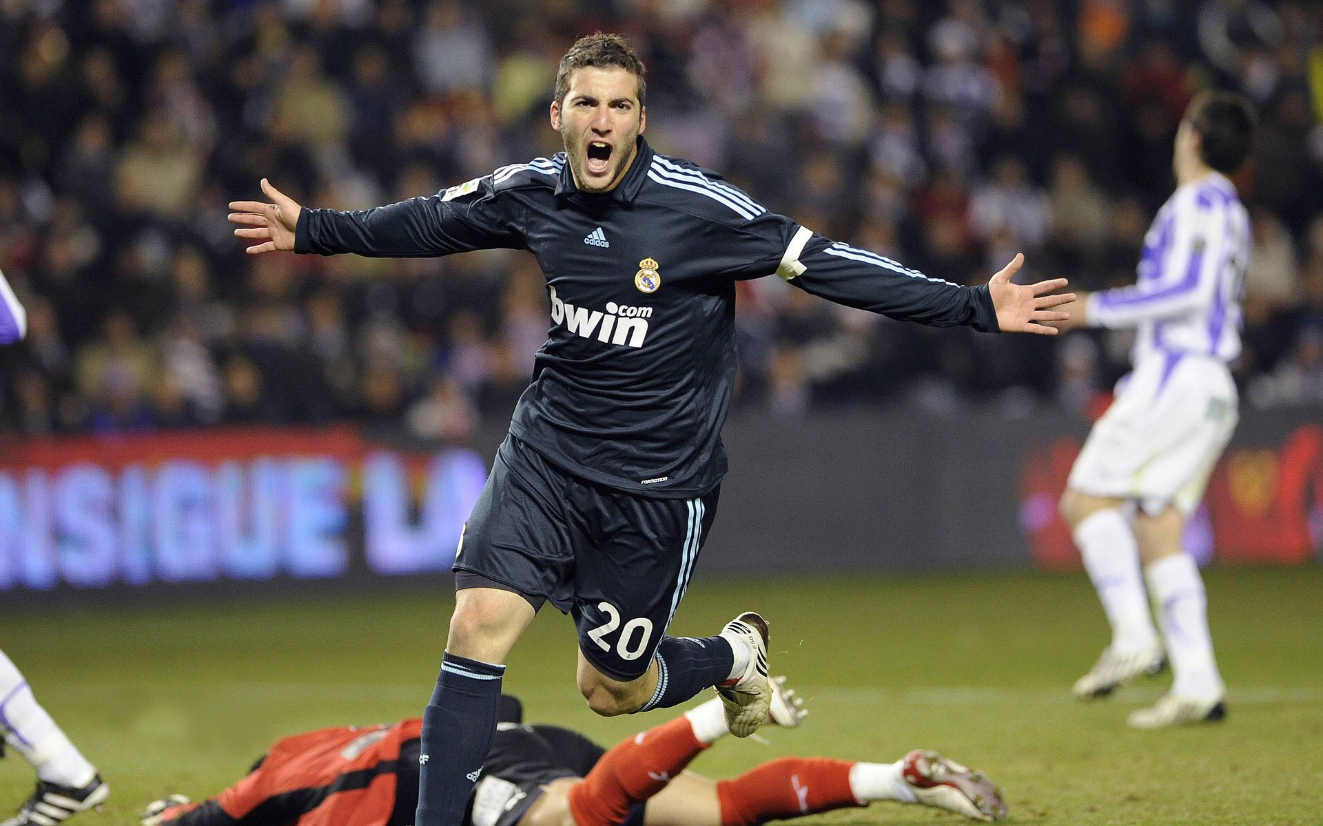 金玟哉用实力证明自己，阿根廷硬仗取胜新西兰